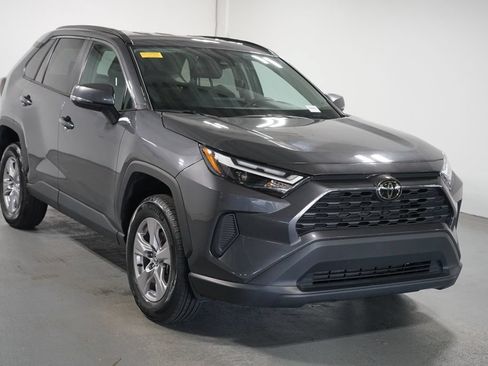 Used 2025 Toyota RAV4 XLE FWD image 3