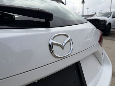 Used 2018 MAZDA MAZDA3 Grand Touring w/ Premium Equipment Package image 8