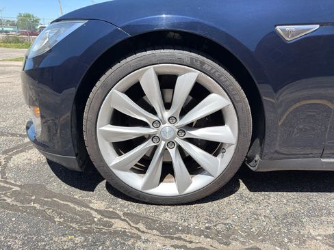 Used 2013 Tesla Model S Performance RWD image 29