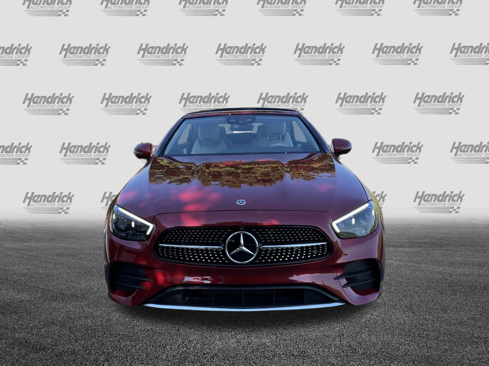 Used 2023 Mercedes-Benz E 450 Cabriolet image 3