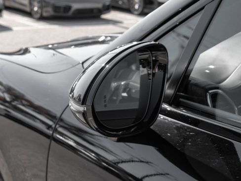 Used 2020 Porsche Cayenne Turbo AWD/4WD image 49