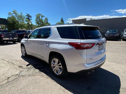 Used 2021 Chevrolet Traverse High Country w/ LPO, Floor Liner Package AWD/4WD image 5