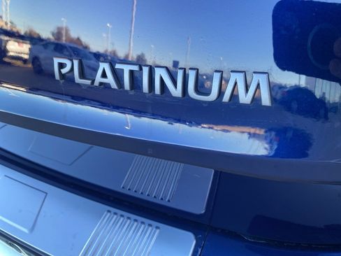 Used 2024 Nissan Rogue Platinum w/ Platinum Premium Package image 10