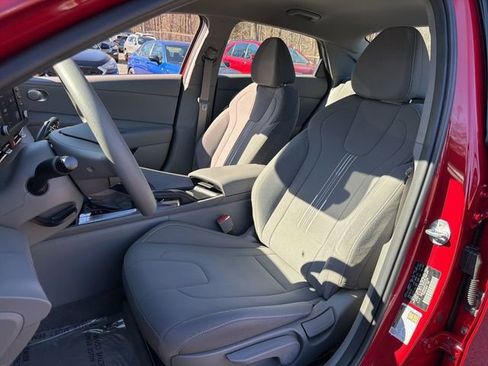 Certified 2023 Hyundai Elantra SEL image 15