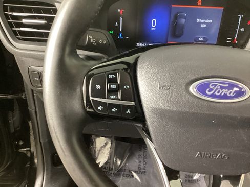 Used 2023 Ford Escape Active image 18