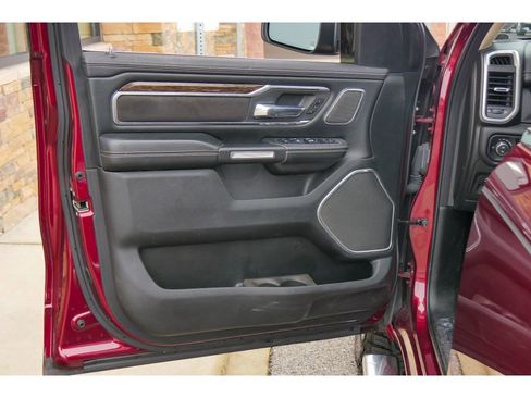 Used 2019 RAM 1500 Laramie image 9