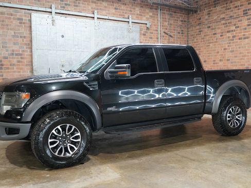 Used 2013 Ford F150 Raptor w/ Luxury Equipment Group image 10