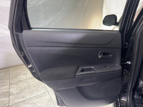 Used 2020 Mitsubishi Outlander Sport ES image 41