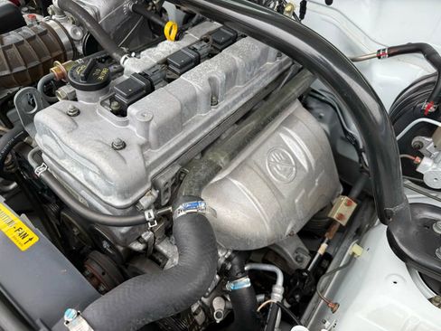 Used 2003 Chevrolet Tracker 4WD Convertible image 32