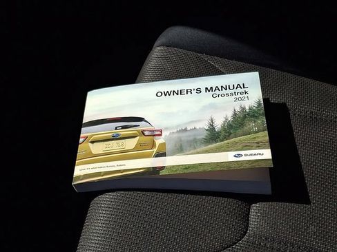 Used 2021 Subaru Crosstrek 2.0i AWD/4WD image 24