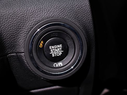 Used 2020 Maserati Ghibli S image 39