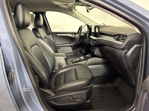 Used 2024 Ford Escape Platinum AWD/4WD image 4