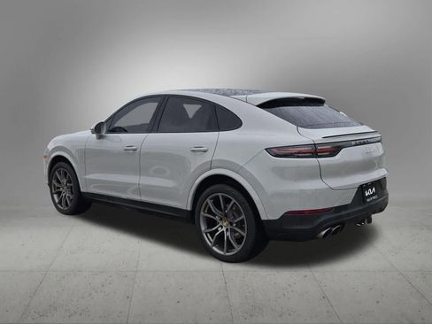 Used 2022 Porsche Cayenne S AWD/4WD image 4