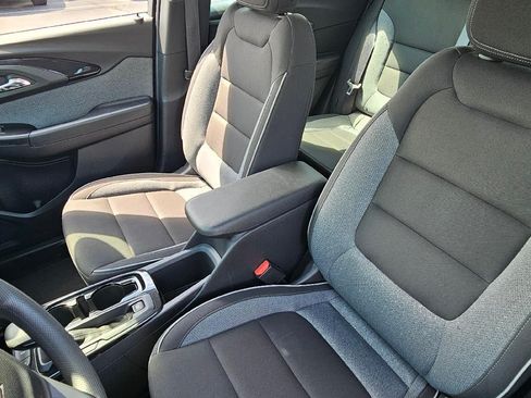 Used 2023 Chevrolet TrailBlazer LS FWD image 10