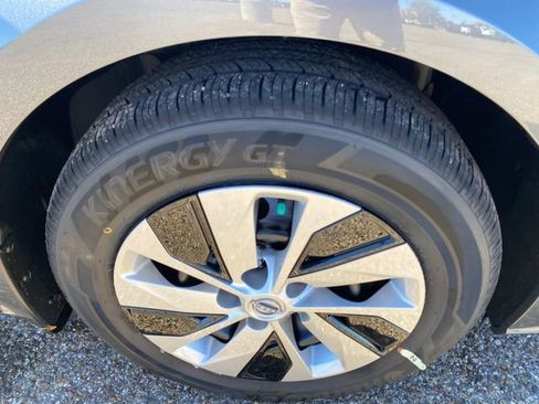 New 2025 Nissan Altima 2.5 S image 10