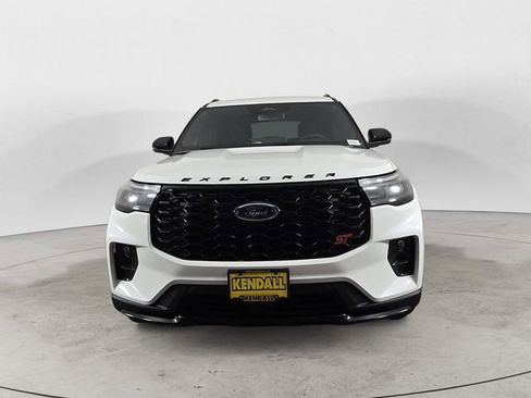 Certified 2025 Ford Explorer ST image 8