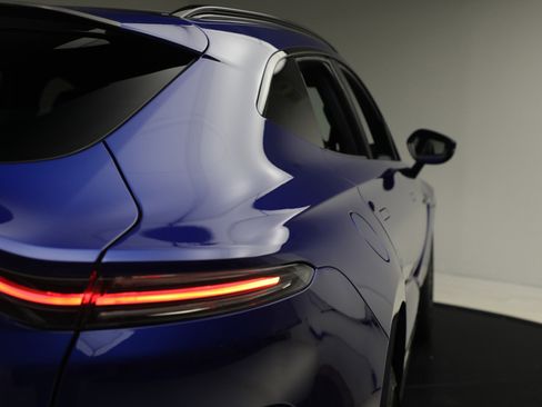 Used 2024 Aston Martin DBX 707 image 39