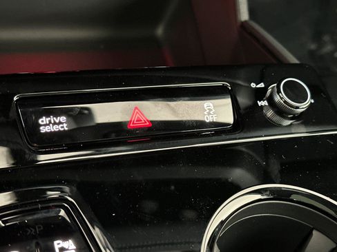 New 2027 Audi Q6 e-tron Premium Plus AWD/4WD image 20