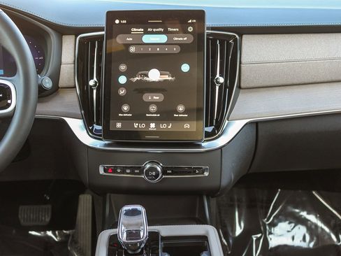 New 2026 Volvo XC90 T8 Plus w/ Protection Package image 16