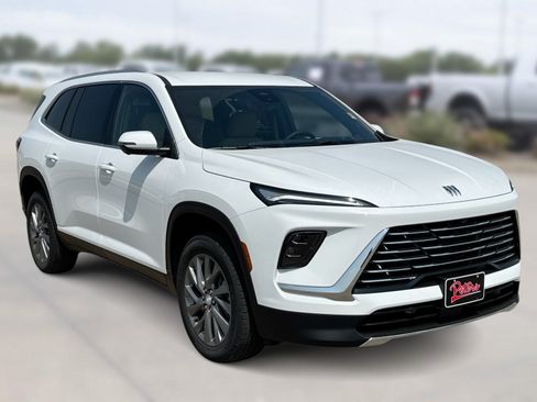 New 2026 Buick Enclave Preferred w/ Power Package FWD image 1