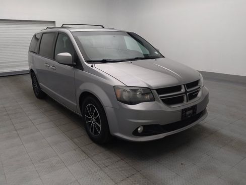 Used 2018 Dodge Grand Caravan GT FWD image 13