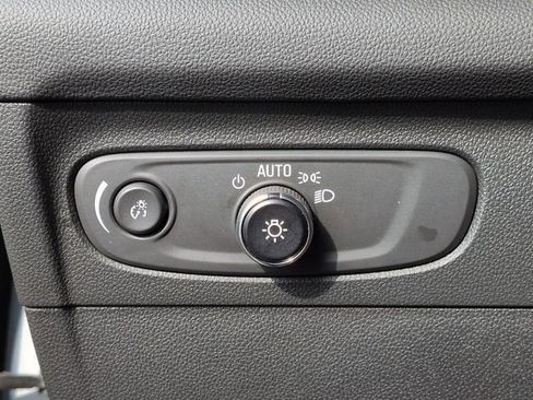 Certified 2023 Buick Envision Essence image 16