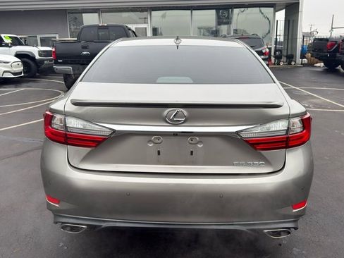 Used 2018 Lexus ES 350 w/ Navigation System Package image 4