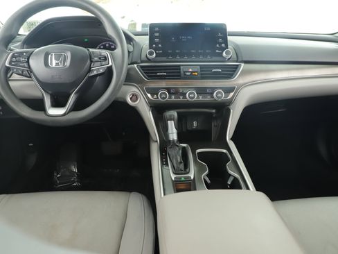 Used 2019 Honda Accord LX image 18
