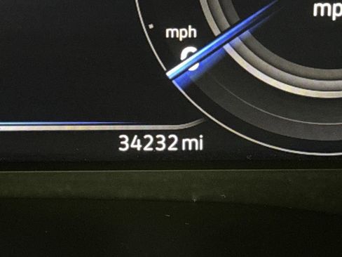 Used 2023 Volkswagen Atlas Cross Sport SEL image 6