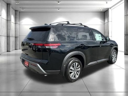 New 2026 Nissan Pathfinder SL AWD/4WD image 8