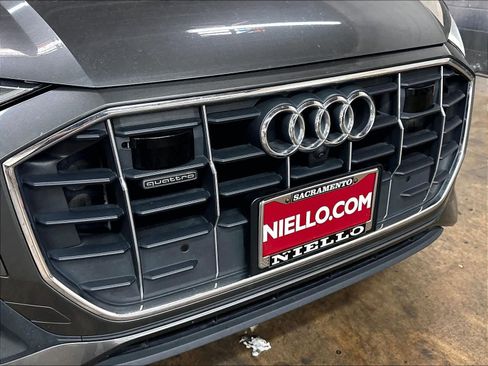 Used 2019 Audi Q8 Prestige w/ Adaptive Chassis Package AWD/4WD image 32