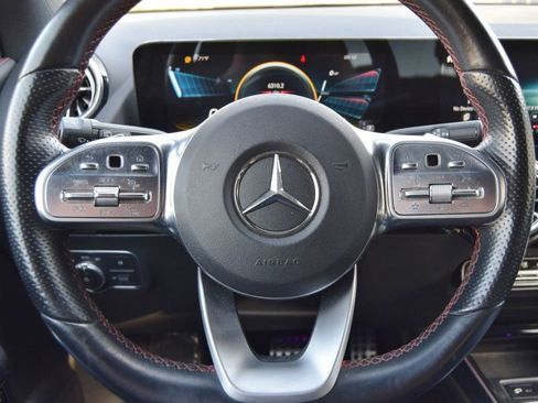 Used 2022 Mercedes-Benz GLA 35 AMG 4MATIC image 25