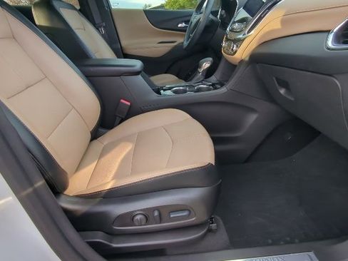 Used 2023 Chevrolet Equinox Premier image 26