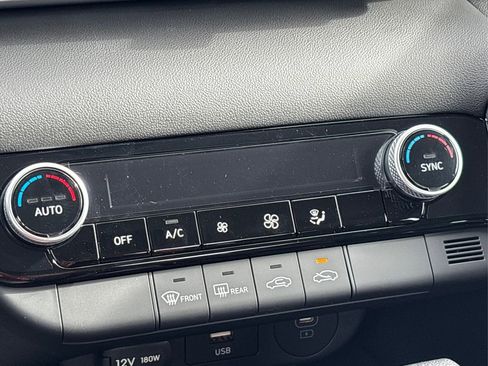 New 2025 Hyundai Elantra Blue image 19