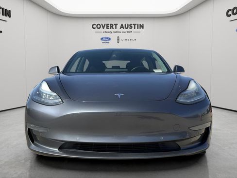 Used 2018 Tesla Model 3 Long Range image 8