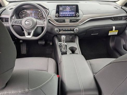 New 2026 Nissan Altima 2.5 SV FWD image 14