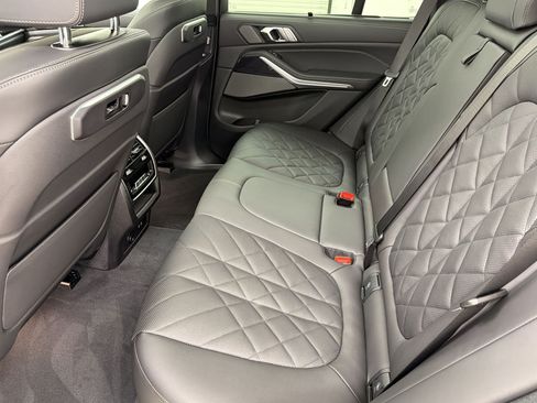 New 2026 BMW X5 xDrive40i w/ M Sport Package AWD/4WD image 14