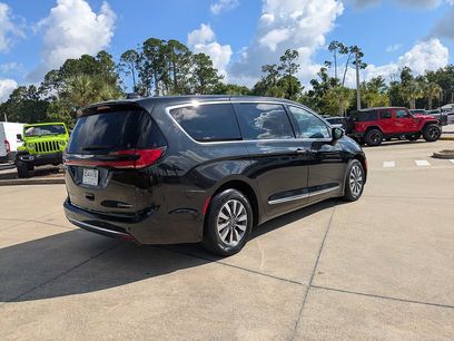 Used 2023 Chrysler Pacifica Limited