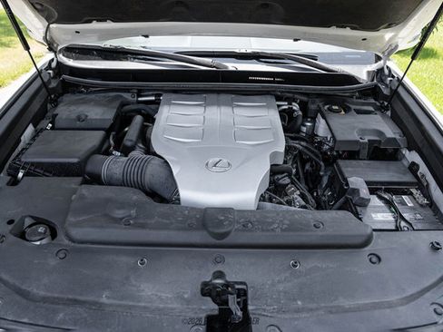 Used 2023 Lexus GX 460 Luxury w/ Sport Design Package AWD/4WD image 19