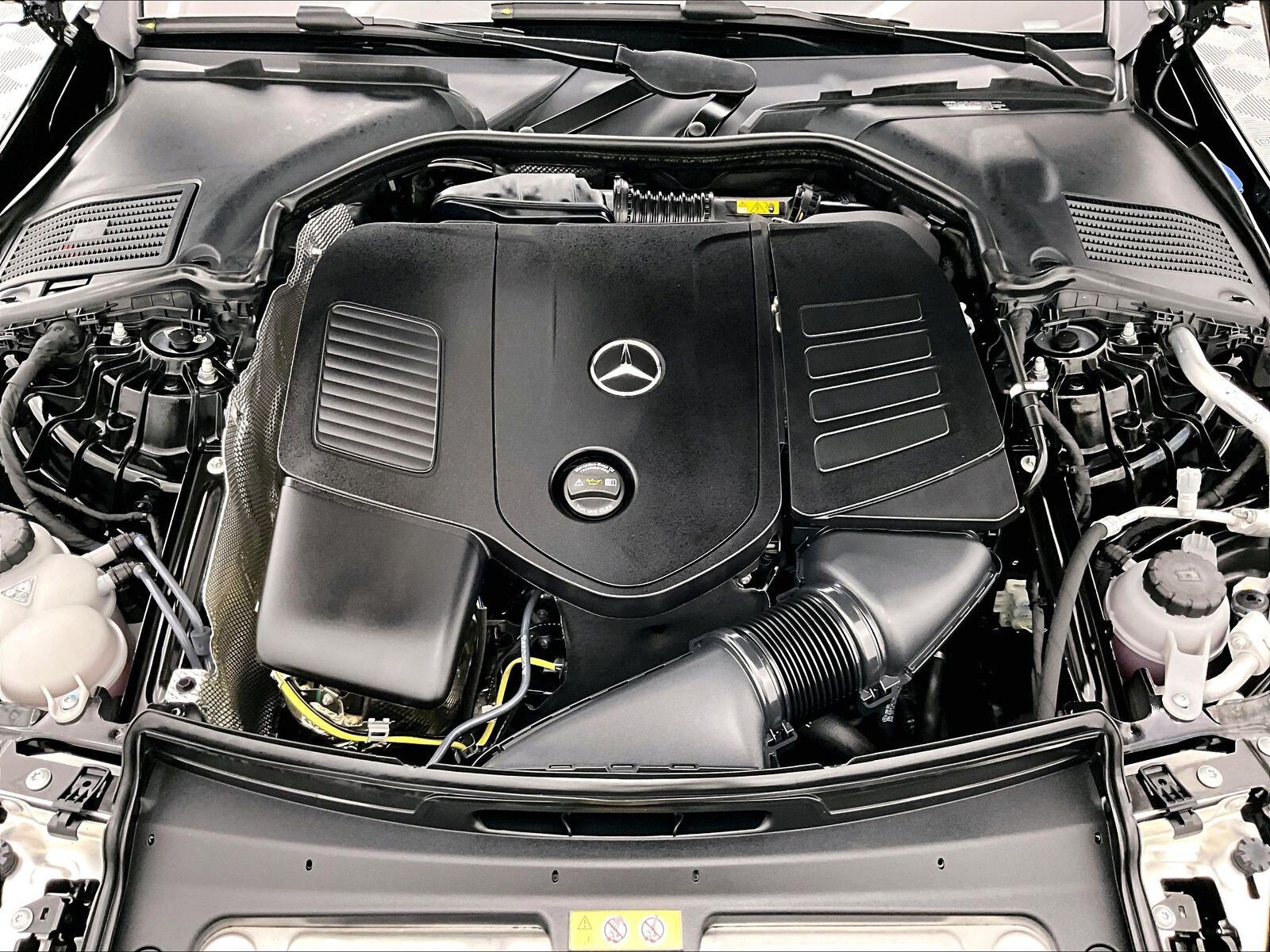 Used 2026 Mercedes-Benz C 300 Sedan image 9