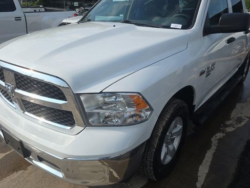 Used 2020 RAM 1500 Tradesman w/ Chrome Appearance Group AWD/4WD image 3