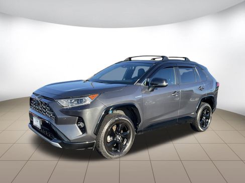 Used 2019 Toyota RAV4 XSE image 3