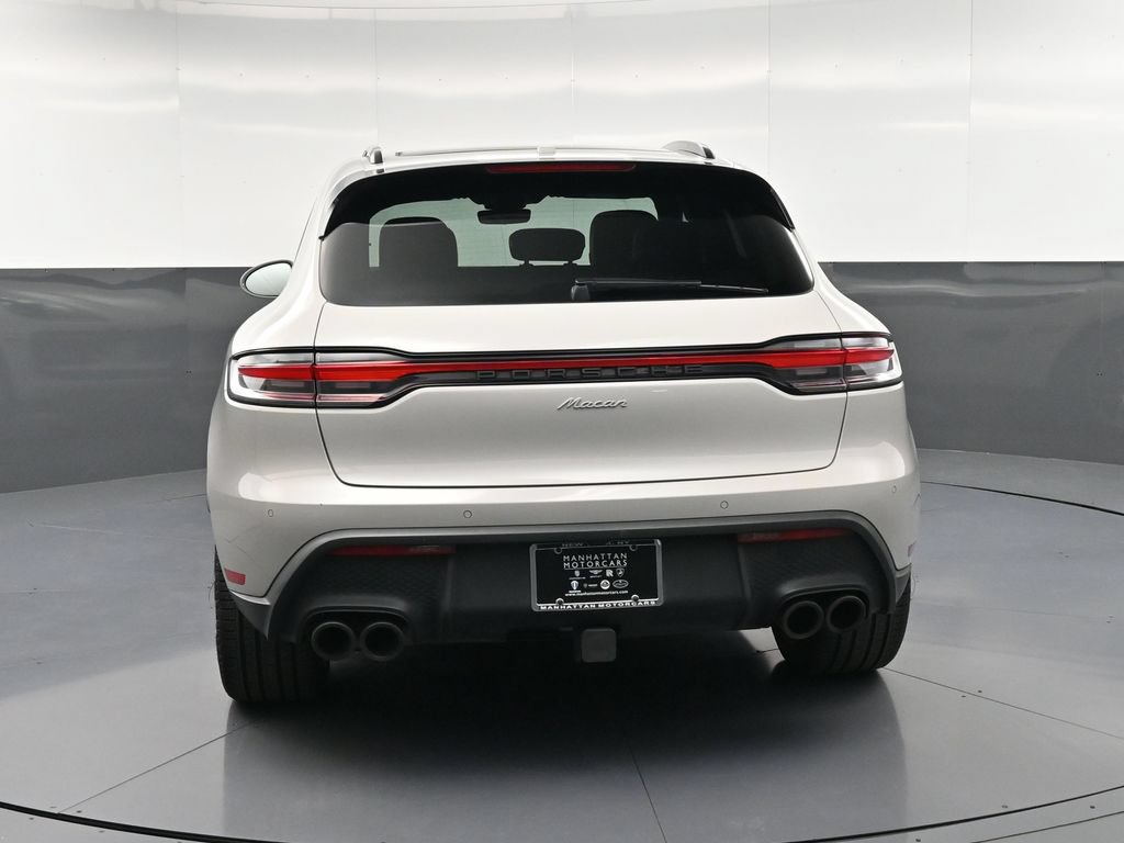 Certified 2023 Porsche Macan Turbo AWD/4WD image 7