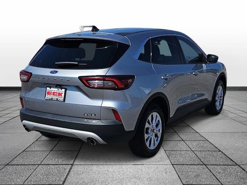 Used 2024 Ford Escape Active w/ Cold Weather Package FWD image 5