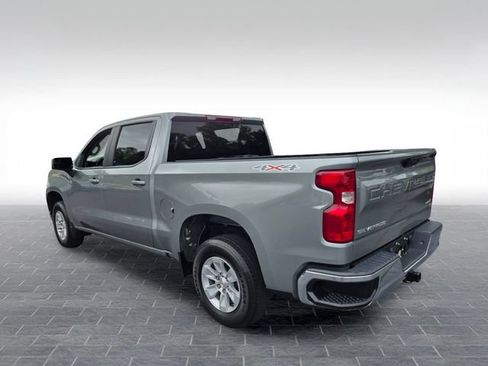 Used 2025 Chevrolet Silverado 1500 LT AWD/4WD image 5