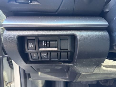 Certified 2022 Subaru Impreza 2.0i Limited image 20