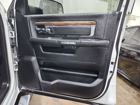 Used 2017 RAM 2500 Laramie AWD/4WD image 22