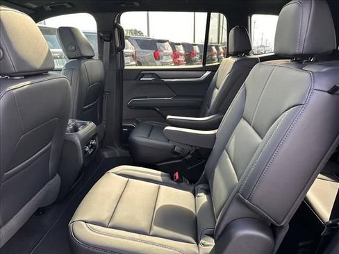 New 2026 GMC Acadia Elevation w/ Black Edition FWD image 19