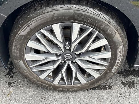 Used 2024 Nissan Altima 2.5 SV FWD image 7