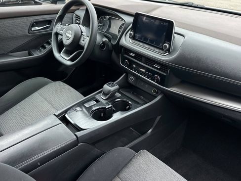Used 2023 Nissan Rogue SV FWD image 20